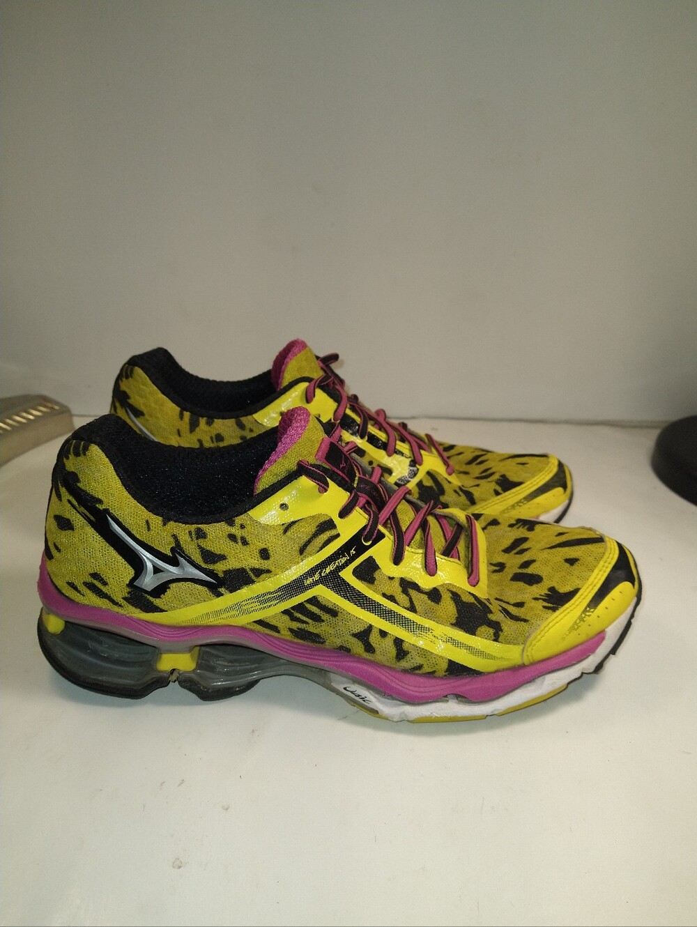 Mizuno Wave Creation 15 Running Shoes Women's sz 9.